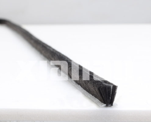 silicated weather strip with fin FN70900BK